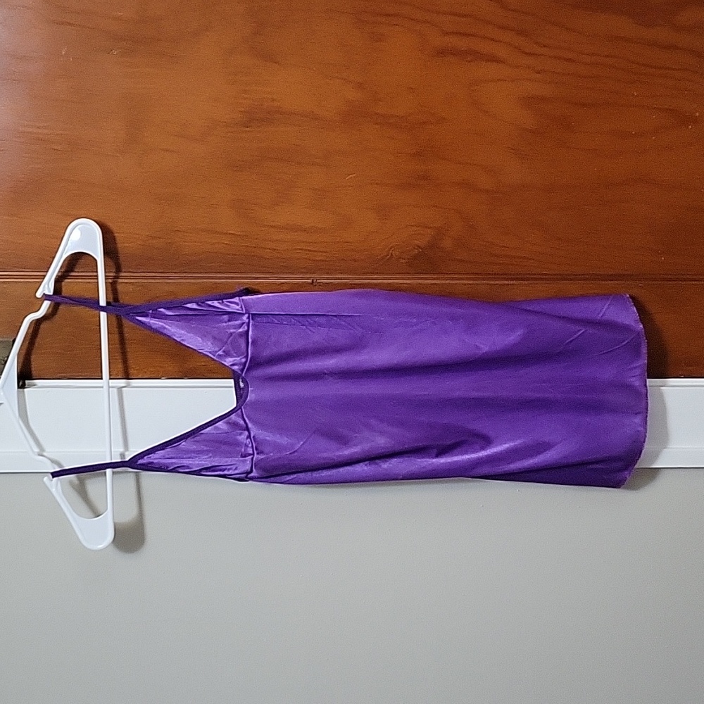 Womens nightgown/slip